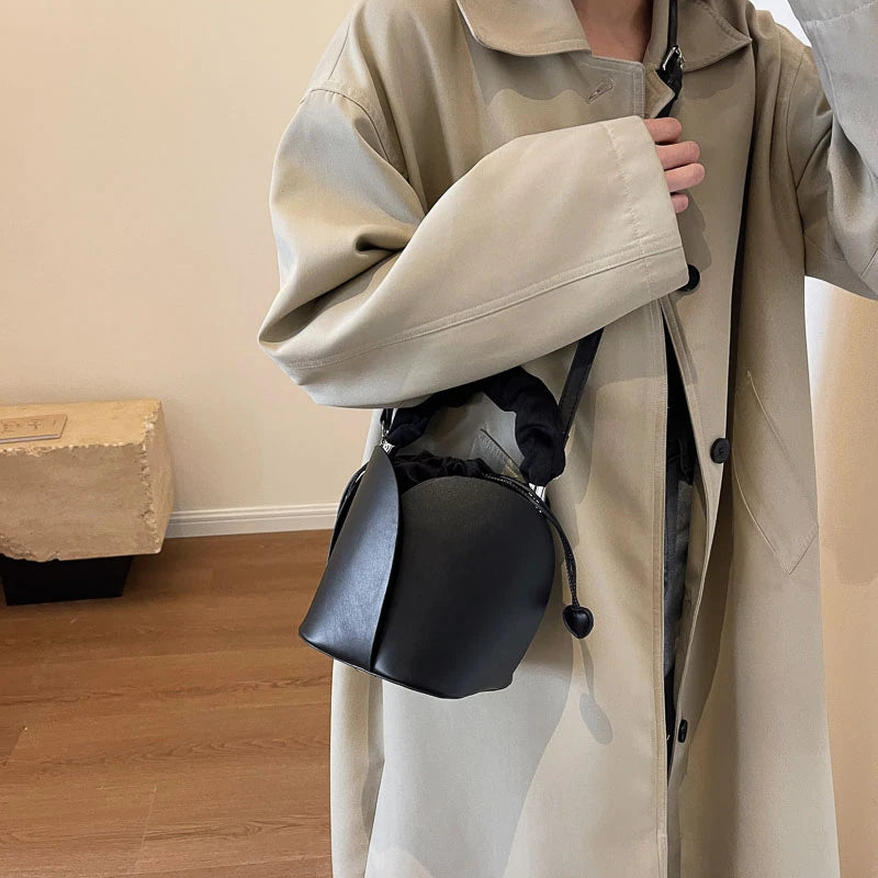 One Shoulder Bucket Bag – Modern & Spacious