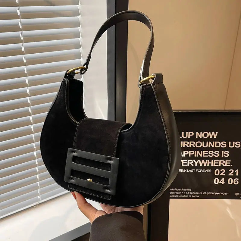 Red Bridal Handbag – Elegant Wedding Accessory