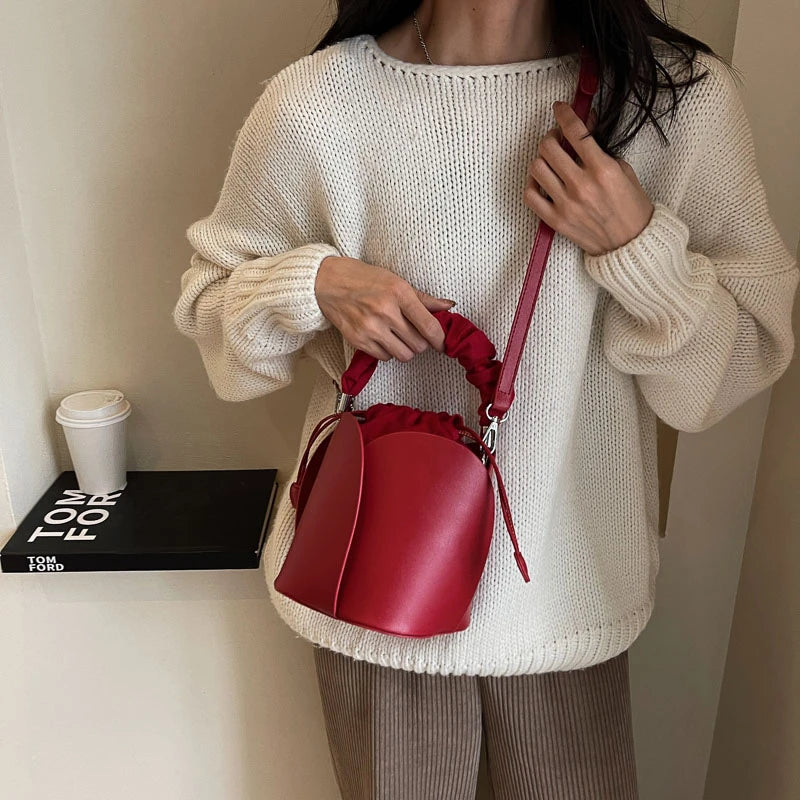 One Shoulder Bucket Bag – Modern & Spacious