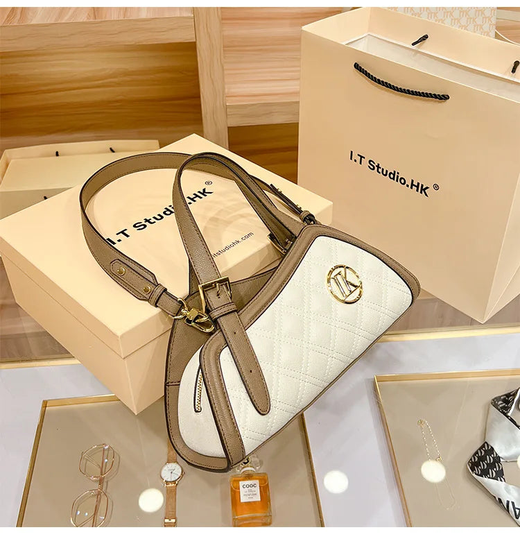 Luxury Women’s Handbag – Elegant & Timeless