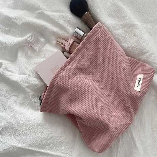 Sweet Makeup Bag – Soft & Compact