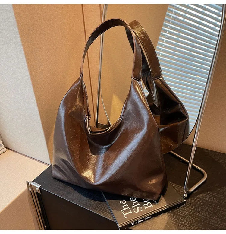 Elegant Tote Bag for Women – Daily Use