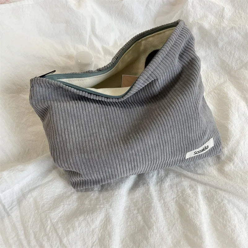 Sweet Makeup Bag – Soft & Compact