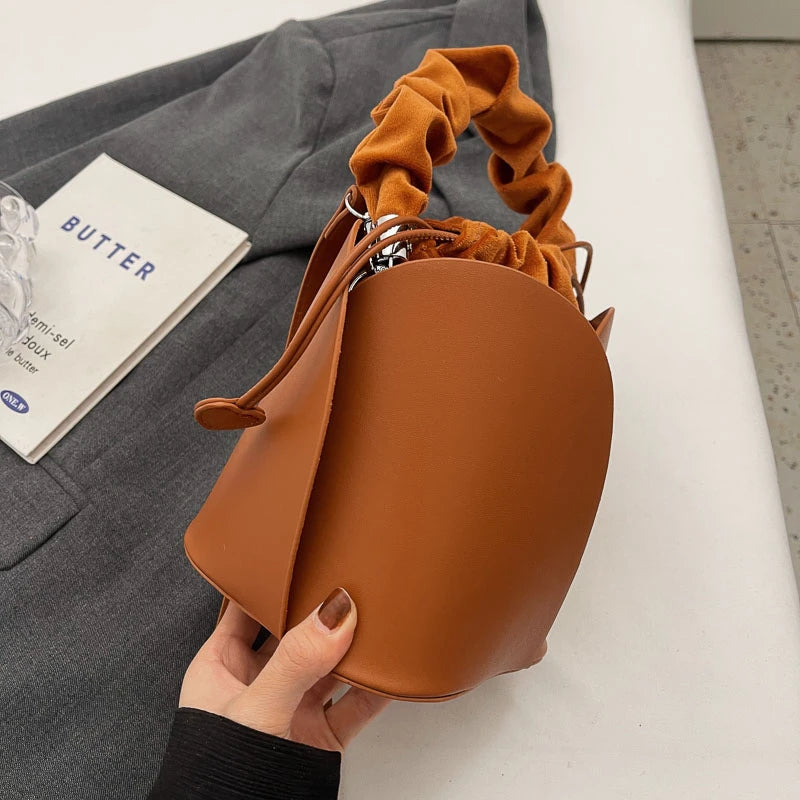 One Shoulder Bucket Bag – Modern & Spacious